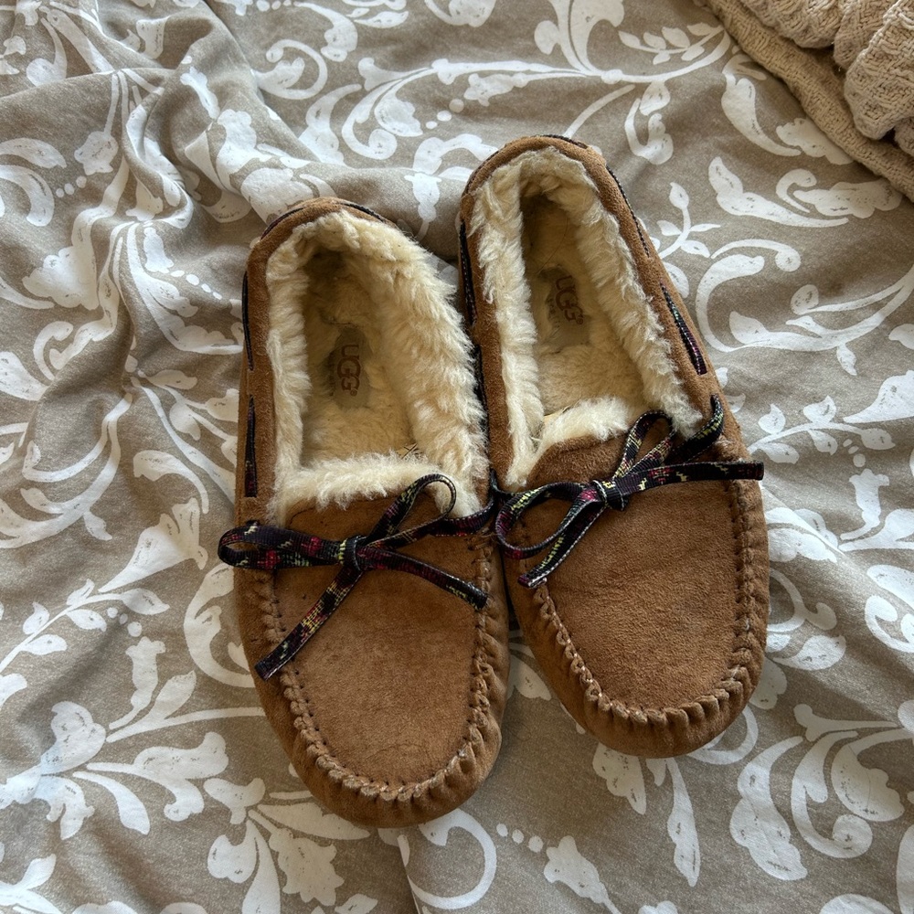 UGG Tan Moccasin Slippers with Multicolor Bow